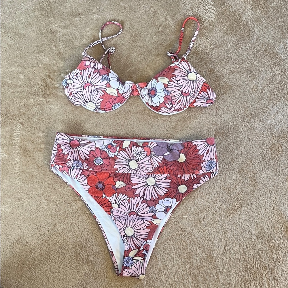 Floral Two-Piece Bikini Set in Pink and Red